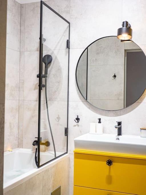 Chic In Historic Koneser Area Appartement *